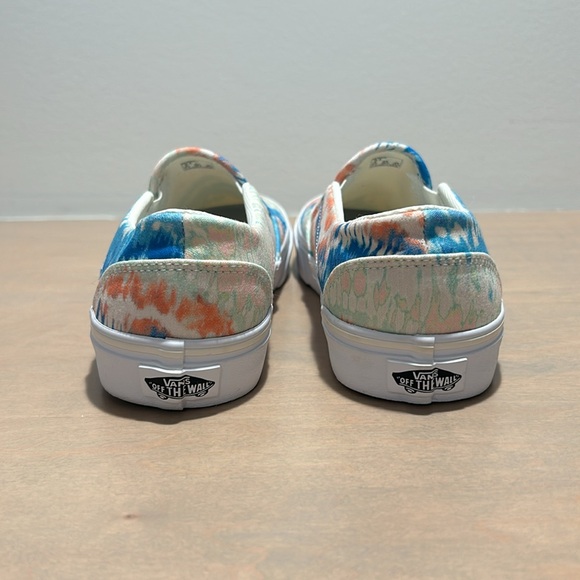 Vans - Picture 4 of 5